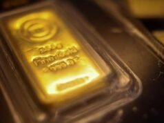 受美以攻擊伊朗影響,白銀、黃金期貨上漲4%