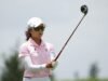 李美香 (Mi Hyang Lee) 在藍灣 LPGA 比賽中保持領先