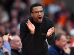 排名第 22 的邁阿密隊憑藉在 SMU 的勝利而在 ACC 中排名第三