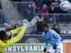 特文·格雷 (Tevon Gray) 最後時刻的頭球幫助 NYCFC 超越 10 人費城隊