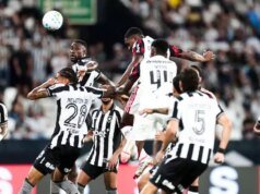 弗拉門戈隊在巴西利亞奧主場3-0擊敗博塔弗戈隊,憑藉一腳精彩的自由球。