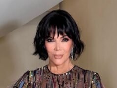Kris Jenner 身穿耀眼透明洋裝閃耀70年代