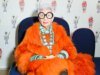Iris Apfel 的最佳時尚時刻:看看她最具標誌性的服裝