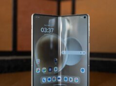 摩托羅拉 Razr Fold 正在成為一款純粹的旗艦產品