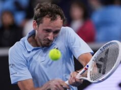 隨著中東戰爭的繼續,杜拜的網球明星和麵臨旅行問題的運動員之一