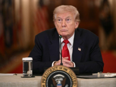 川普威脅要「非常嚴厲」地打擊伊朗,德黑蘭發誓不會投降