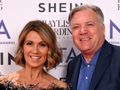 GMB:艾德鮑爾斯透露,他在電視直播中不小心踢到蘇珊娜·里德的頭後給她買了花