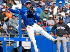 在經歷了一個失利的賽季後,卡塞維奇站在了藍鳥隊的訓練營中