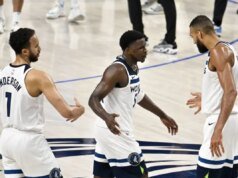 魯迪·戈貝爾重新簽下灰狼隊的凱爾·安德森後,安東尼·愛德華茲公司。