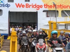 ASDP 營運 35 艘船舶緩解吉利馬努克港的旅客擁堵