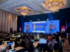 協調部長艾爾朗加 (Airlangga) 對短短一年內金銀客戶的增加感到自豪