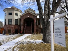 丹佛都會區房地產市場在 2026 年冷開動後復甦