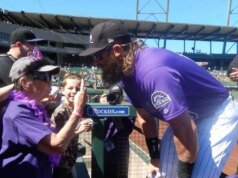 百歲落磯超級球迷梅貝爾宮崎“是一顆閃閃發光的明星”