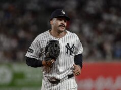 特倫特·格里沙姆在開幕日之前面臨著巨大的壓力,因為洋基隊的目標是打破 16 年的連續安打記錄