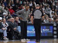 「為什麼要等?」:NCAA 球迷在普羅維登斯對 HC Kim English 做出決定後的反應