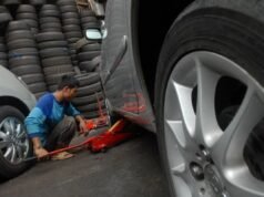 在使用私家車回家開齋節前,別忘了檢查輪胎