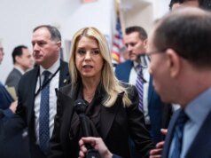 眾議院監督委員會投票決定就愛潑斯坦文件傳喚帕姆·邦迪