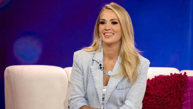 carrie-underwood-smiling.jpg