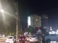 大坎普人行道上的馬虎司機公園