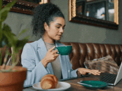 禮儀專家揭示了顧客經常違反的 5 條咖啡店規則。