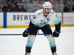 海妖隊與喬丹·埃伯勒續約兩年