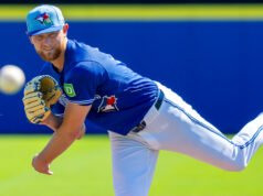 藍鳥隊律師週四對陣勇士隊,西姆應該停止投擲比賽