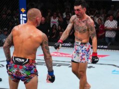 馬克斯霍洛威 (Max Holloway) 解釋了為什麼他更喜歡用著名的“點下”動作來結束 UFC 中的戰鬥