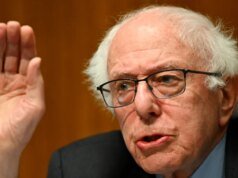 伯尼·桑德斯談億萬富翁稅收、資料中心和伊朗