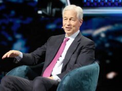 摩根大通執行長表示,他在銀行業廢除種族隔離訴訟中對川普表示同情