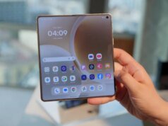 摩托羅拉即將推出的 Razr Fold 將大容量電池與時尚設計融為一體