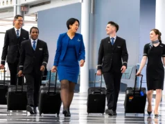 美聯航服務員可以在新合約中交換範圍規則以獲得更高的工資