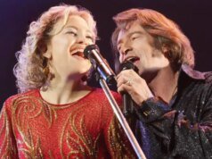 目前 Peacock 上的 14 部最佳電影(2026 年 3 月):《Song Sung Blue》等