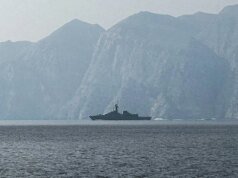 美以、伊朗襲擊後霍爾木茲海峽船隻遭飛彈襲擊