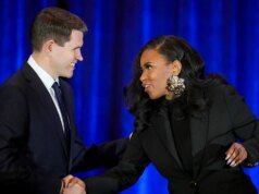 德克薩斯州眾議員詹姆斯·塔拉里科 (James Talarico) 民主黨贏得參議院初選