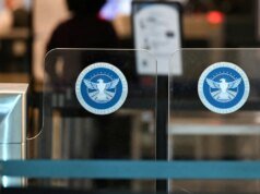 國土安全部抨擊民主黨因缺乏資金而長期運作運輸安全管理局機場安檢線