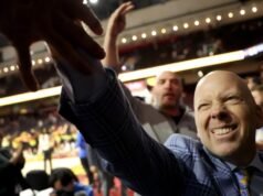 米克·克羅寧的有爭議的批評並沒有困擾加州大學洛杉磯分校的球員