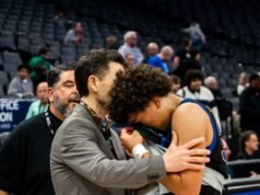 聖胡安山隊在第四級男子籃球州決賽中因最後一秒罰球而失利