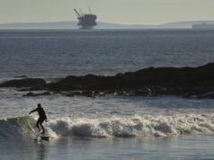 川普政府正在為完成其有爭議的海上石油計劃做好準備