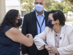 安德烈斯·柴特 (Andres Chait) 在聯邦調查局 (FBI) 突襲搜查後接掌洛杉磯聯合學區,承諾繼續執掌該校