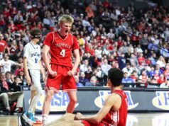 迪爾菲爾德隊擊敗聖弗朗西斯隊,實現了冠軍夢想