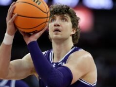 西北大學以 74-61 擊敗印第安納大學,在十大聯盟錦標賽第二輪再次擊敗普渡大學。