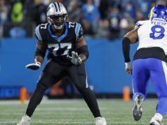 自由球員進攻截鋒約許尼曼即將退役