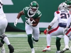 噴射機隊將特許經營權標籤貼在布里斯霍爾身上