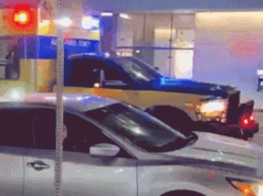 在奧斯汀槍擊事件中,Waymo 的自動駕駛汽車擋住了一輛救護車。