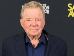 威廉·沙特納 (William Shatner) 透露,他的肩膀因騎馬事故而骨折