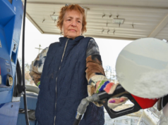 伊朗衝突推高油價考驗川普的經濟議程