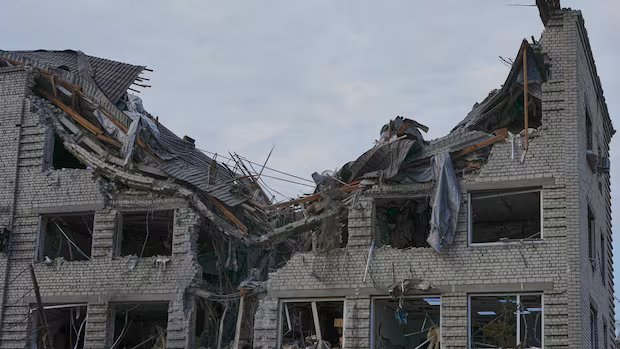 俄羅斯空襲烏克蘭各地，造成今年最嚴重攻擊 16 人死亡