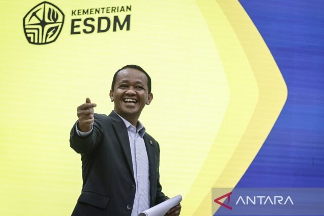 menteri-esdm-umumkan-penemuan-gas-raksasa-di-kutai-200426-dr-01.jpg