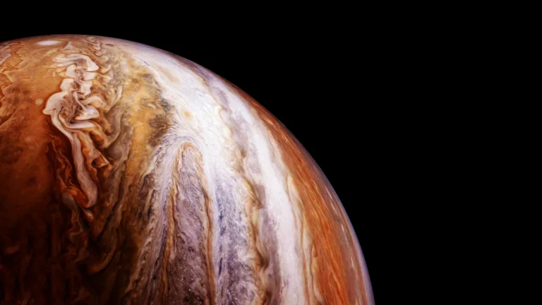 當詹姆斯韋伯太空望遠鏡在一顆巨大的外星行星上發現冰雲時，科學家們感到震驚