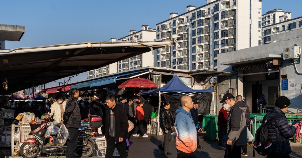中國的住房危機正顯示出觸底的跡象。我們以前來過這裡。